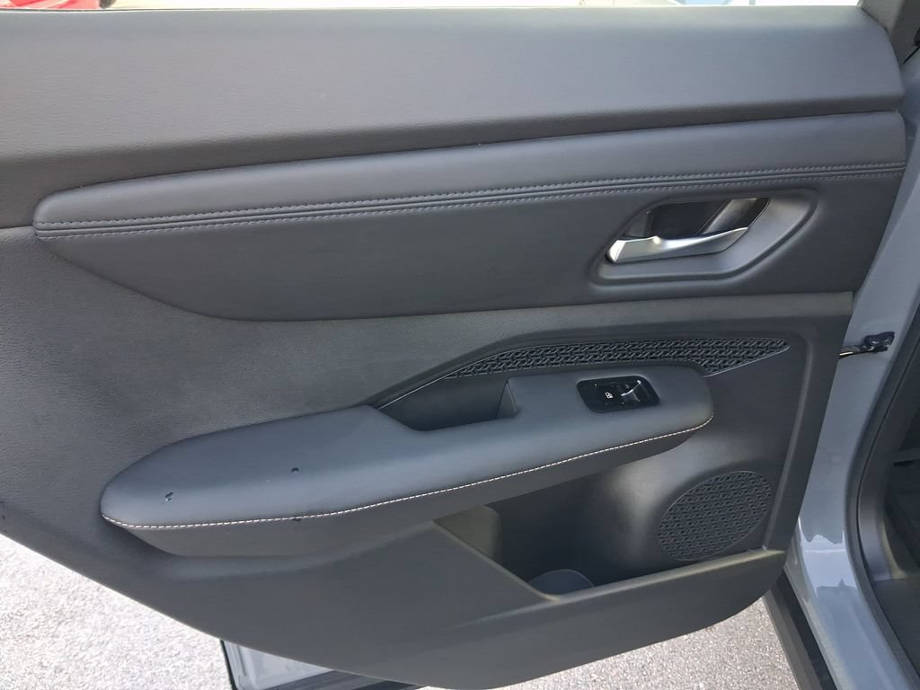 Certified 2023 Nissan Ariya FWD image 16