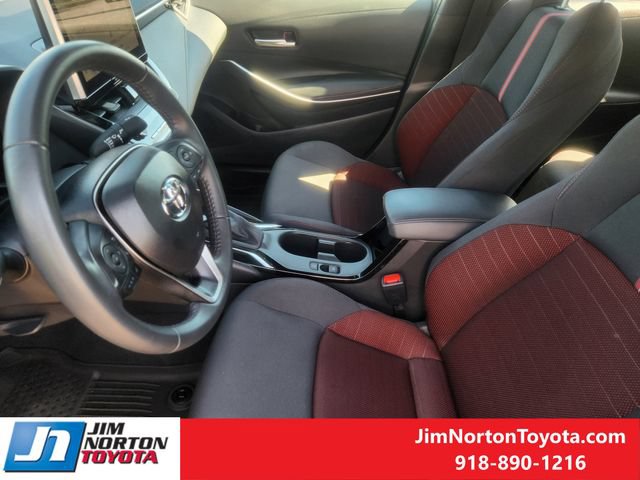 Used 2025 Toyota Corolla SE w/ SE Premium Package FWD image 14