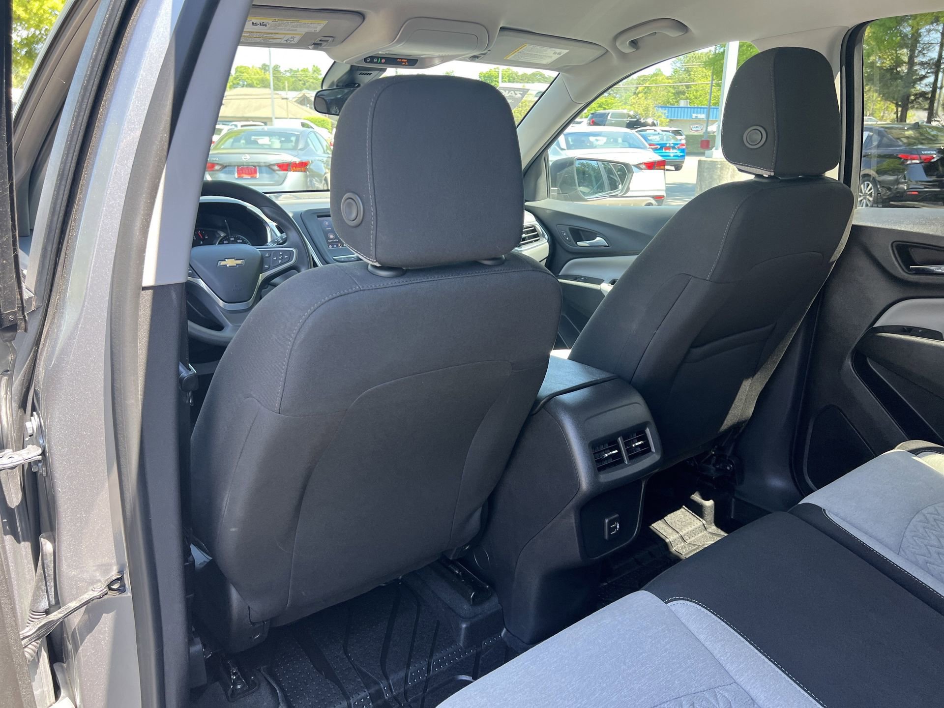 Used 2023 Chevrolet Equinox LS w/ LS Convenience Package AWD/4WD image 16