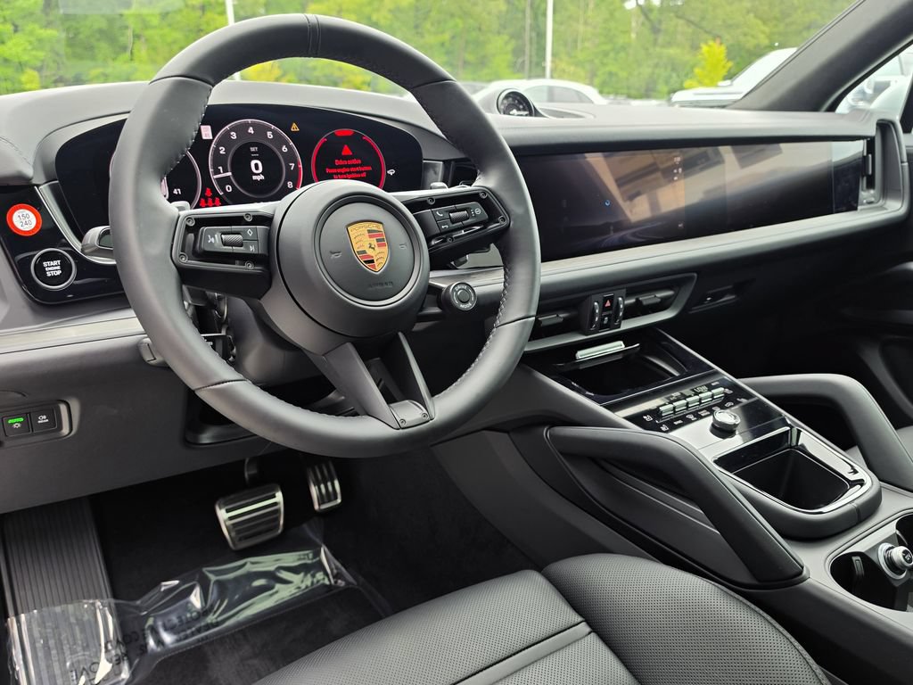 New 2026 Porsche Cayenne GTS AWD/4WD image 4