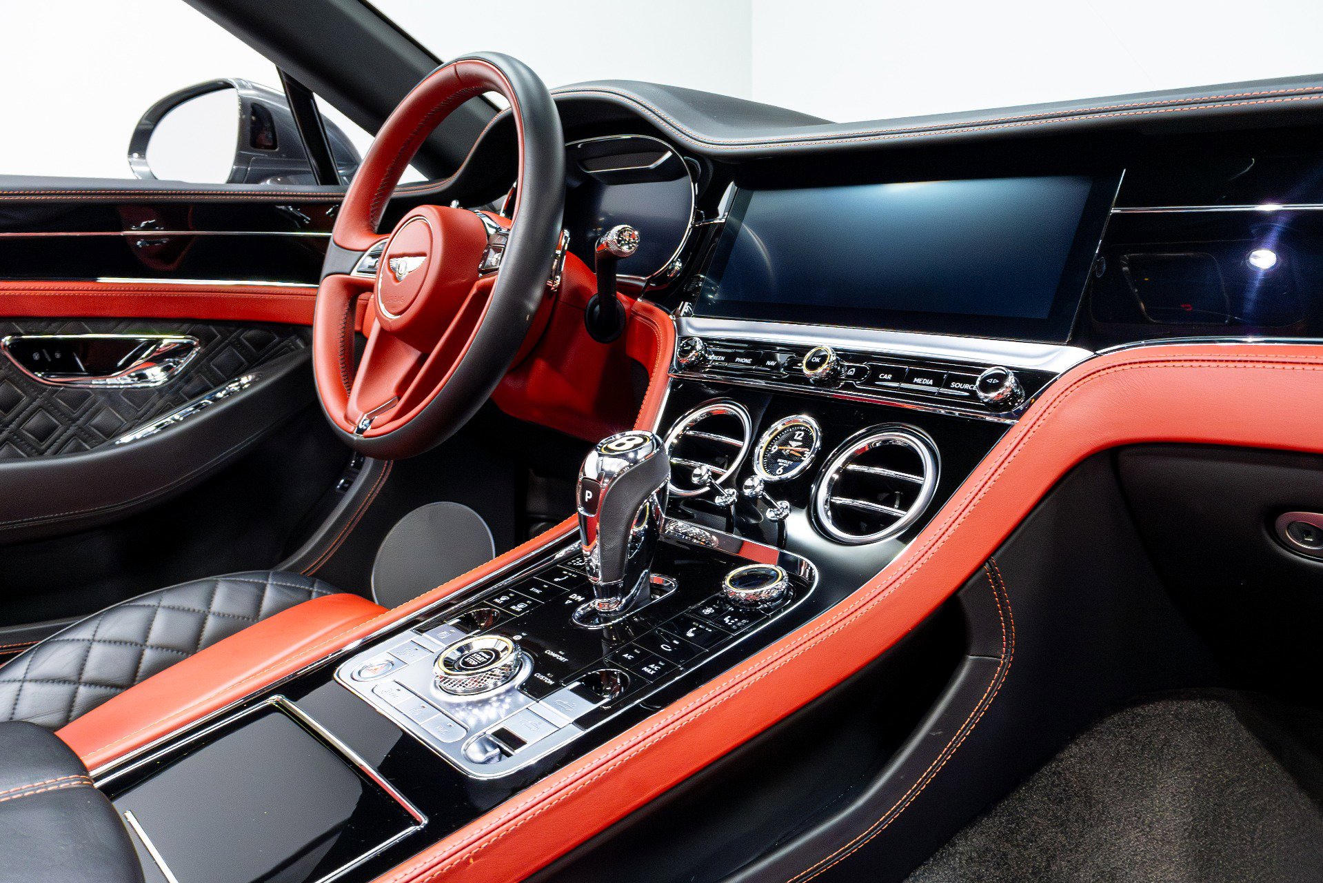 Used 2020 Bentley Continental GT image 26
