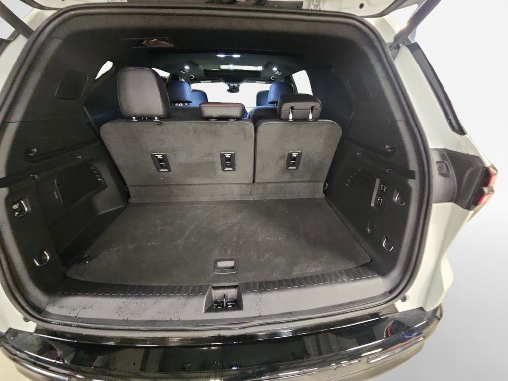Certified 2024 Chevrolet Traverse RS AWD/4WD image 23