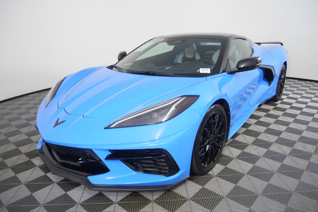 Used 2024 Chevrolet Corvette Stingray Preferred Conv w/ Z51 Performance Package RWD image 12