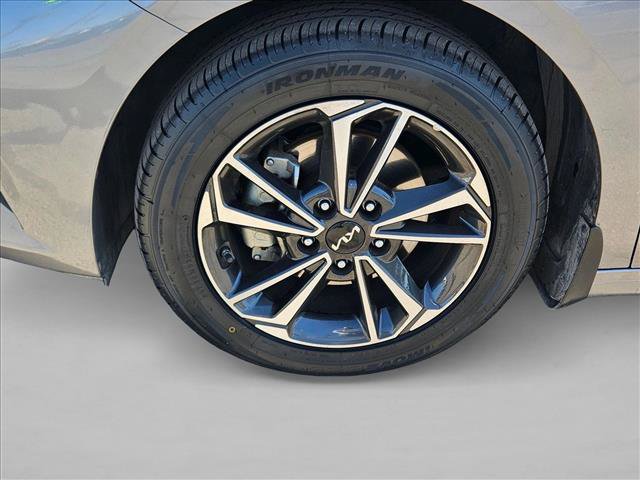 Used 2024 Kia Forte LXS w/ LXS Technology Package FWD image 22