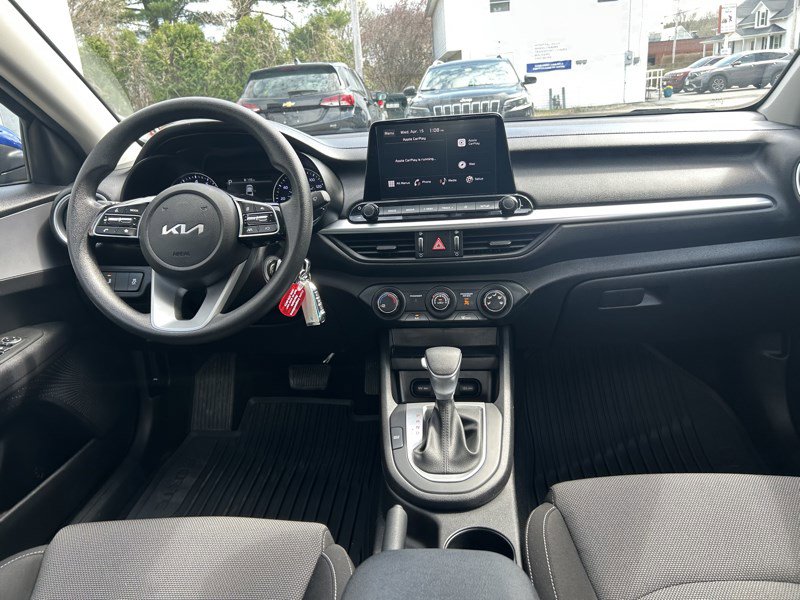 Used 2023 Kia Forte LXS w/ LXS Technology Package FWD image 11