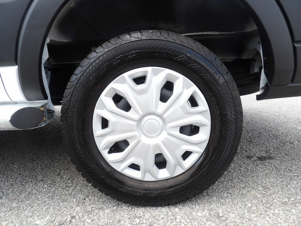Used 2025 Ford Transit 250 Low Roof w/ Exterior Upgrade Package RWD image 46