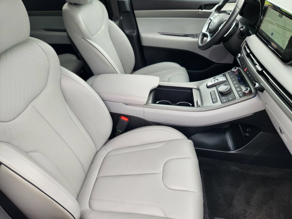 Used 2024 Hyundai Palisade SEL FWD image 14