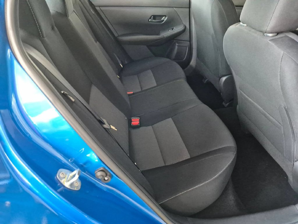 Used 2025 Nissan Sentra SV FWD image 28