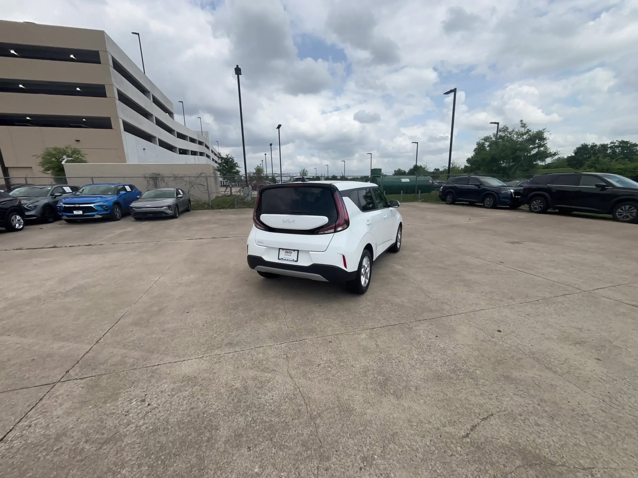 Used 2025 Kia Soul LX w/ LX Technology Package image 12