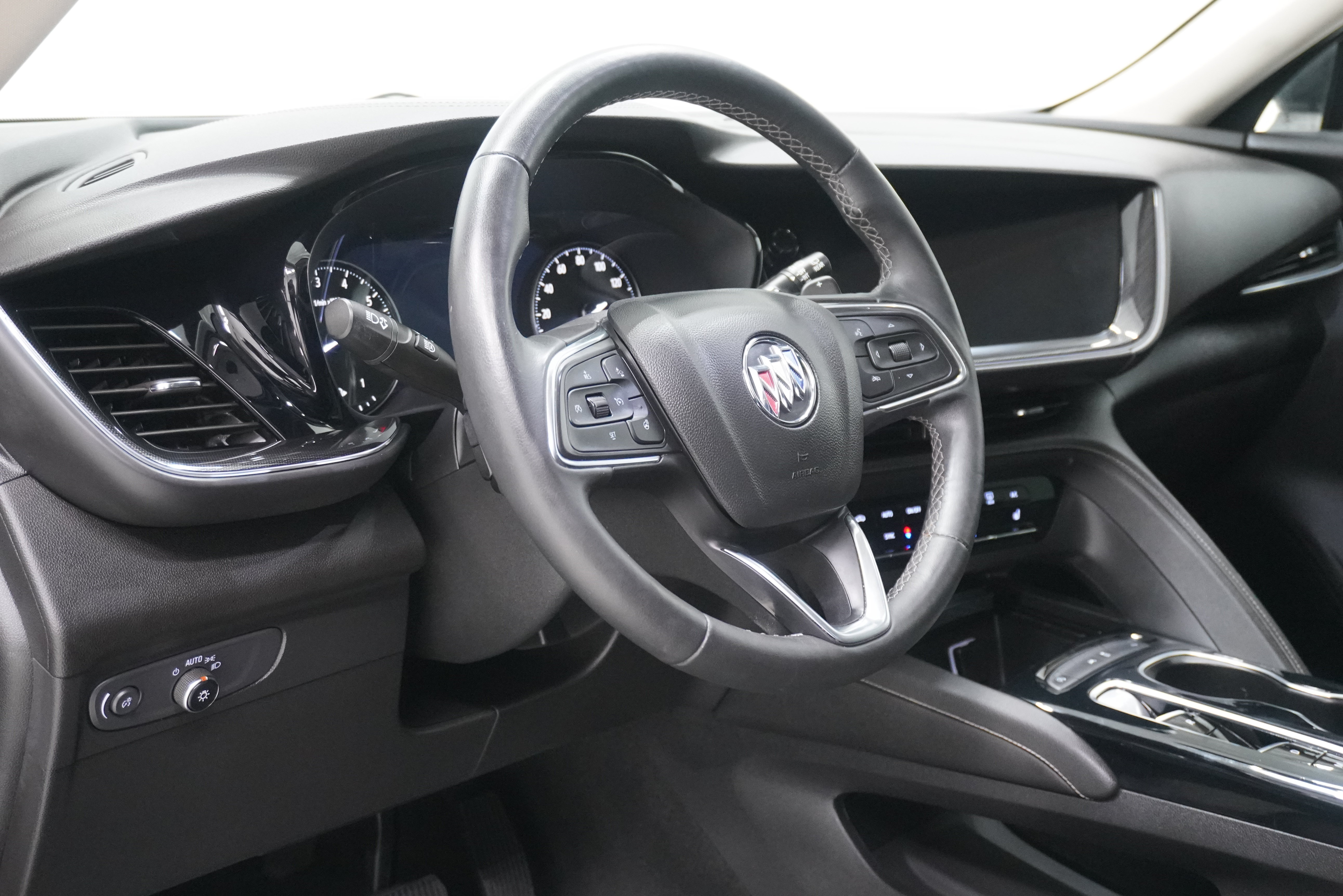 Used 2021 Buick Envision Essence w/ Sport Touring Package FWD image 10