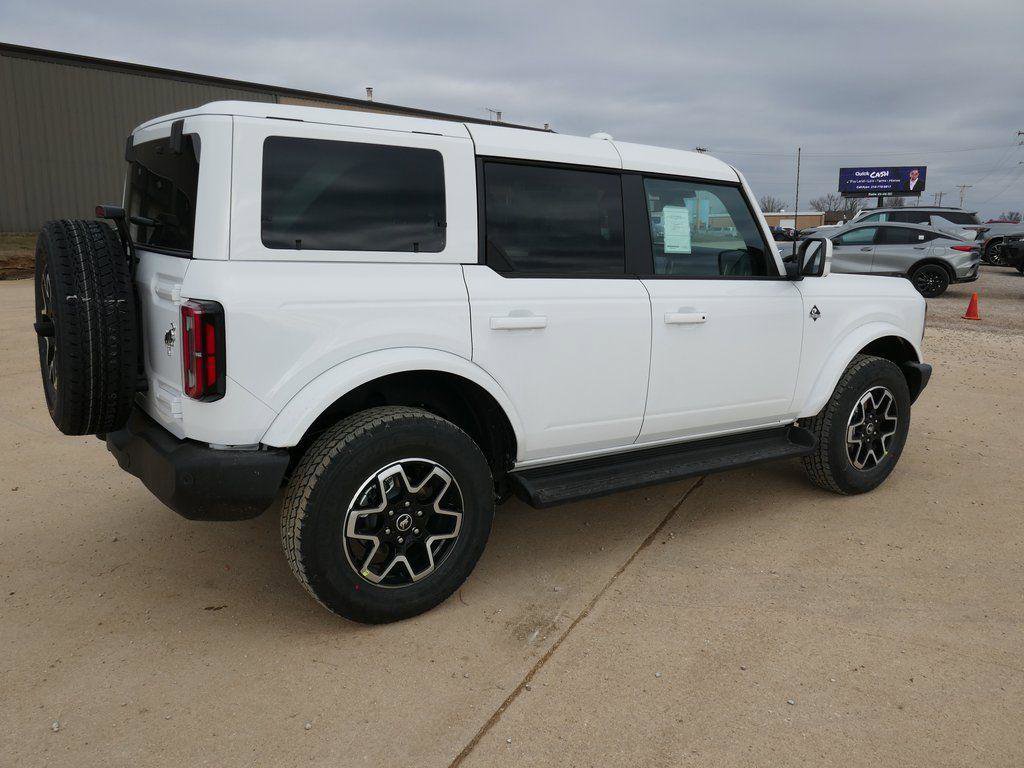 New 2025 Ford Bronco Outer Banks image 4