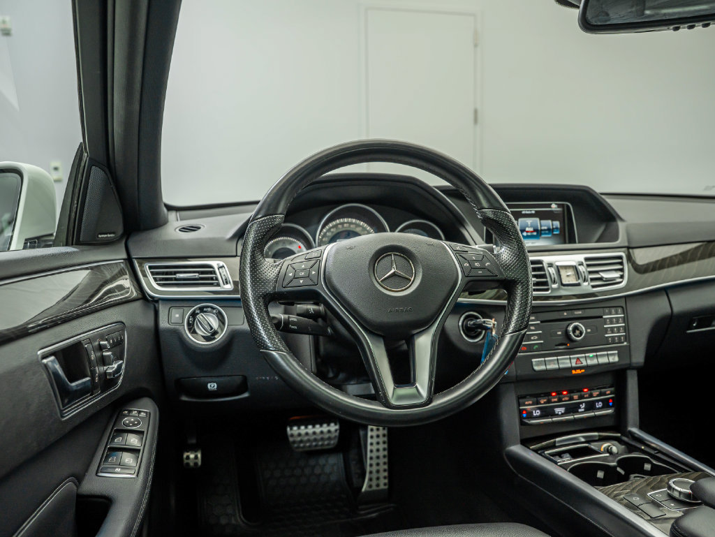 Used 2016 Mercedes-Benz E 350 4MATIC Sedan image 33