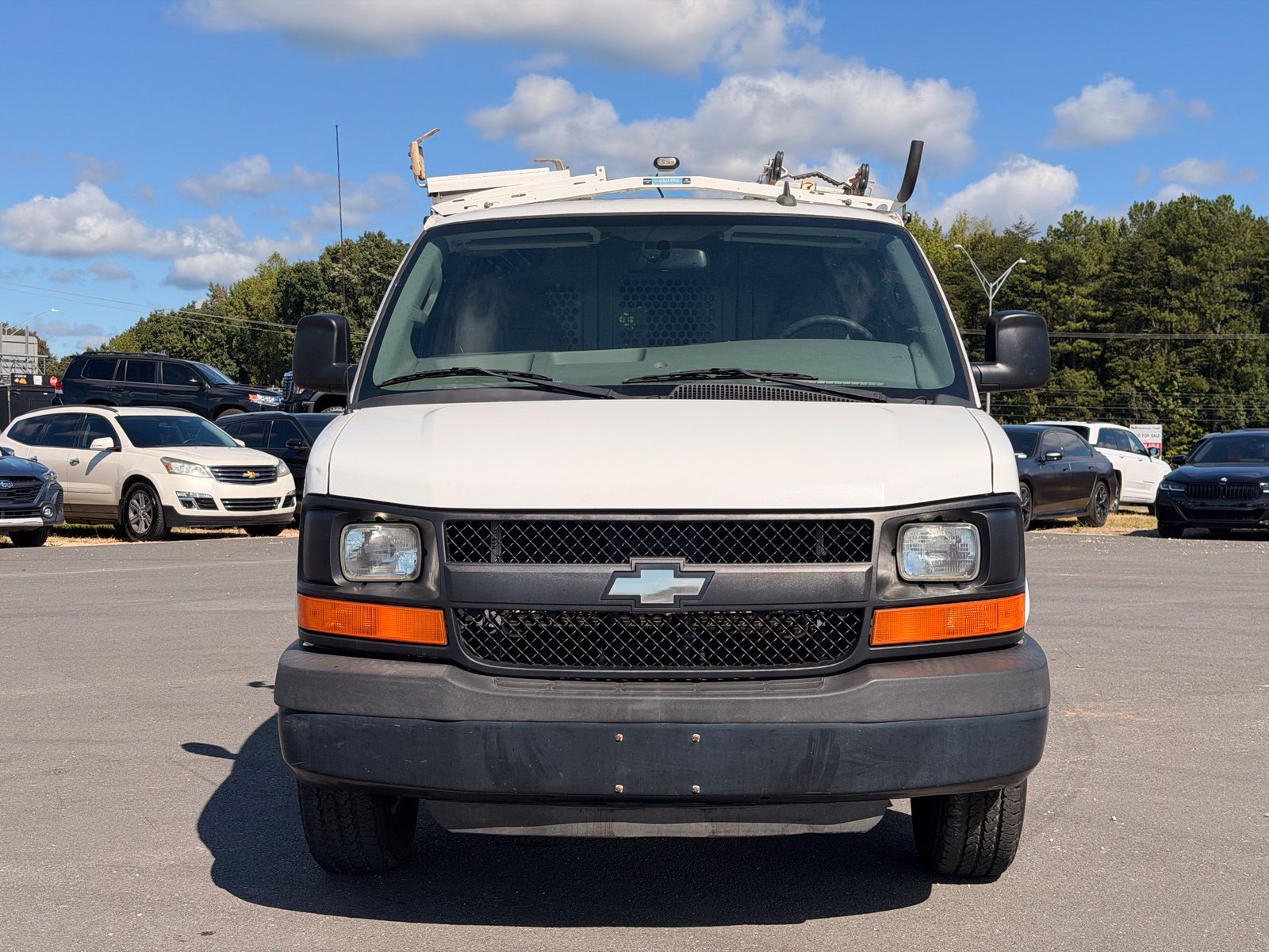 Used 2016 Chevrolet Express 2500 RWD image 4