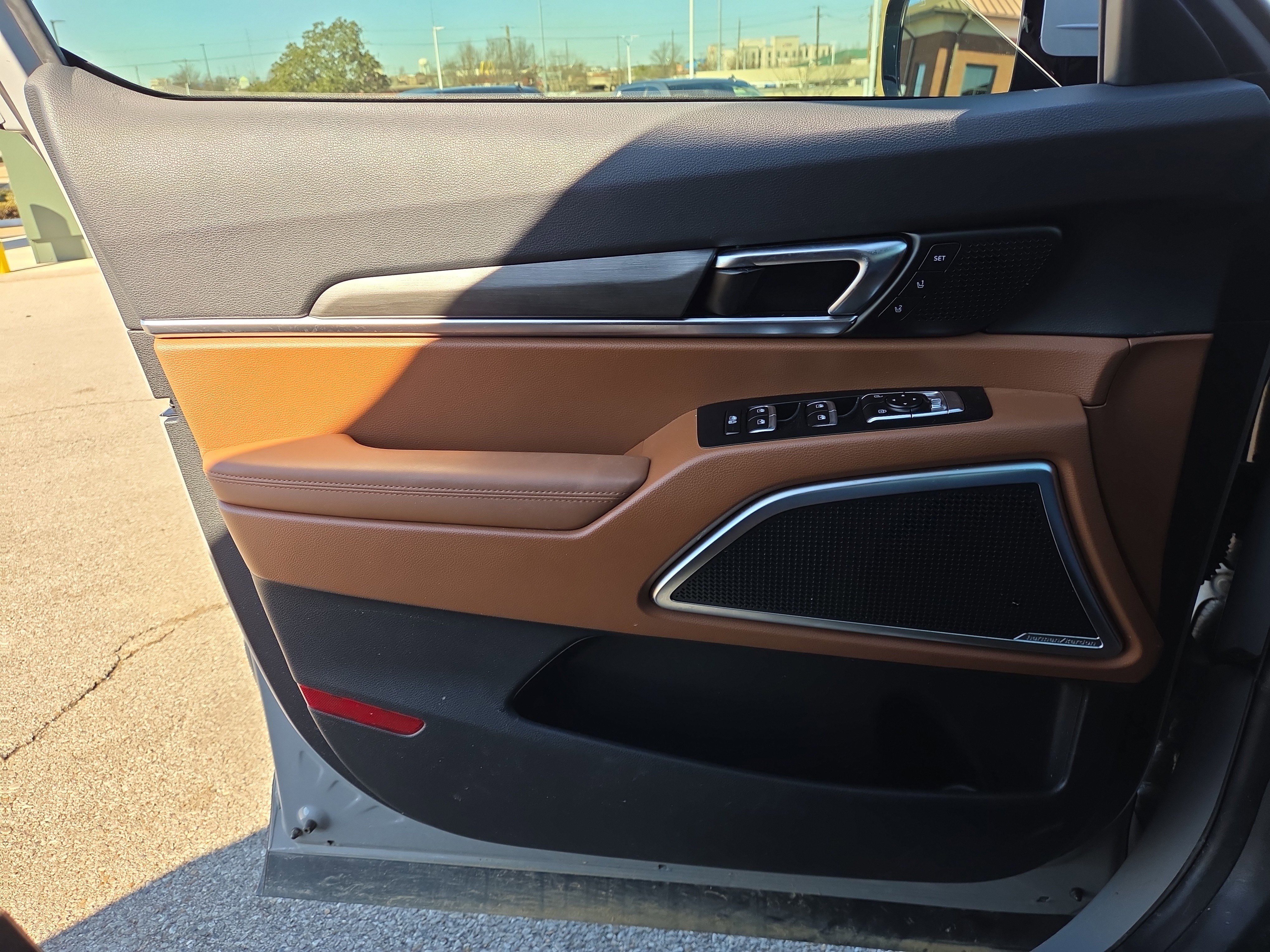 Used 2025 Kia Telluride SX Prestige X-Pro image 19