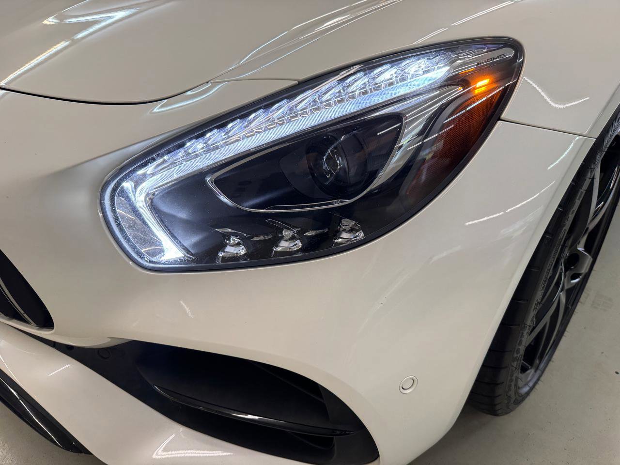 Used 2018 Mercedes-Benz AMG GT Roadster w/ Lane Tracking Package image 27