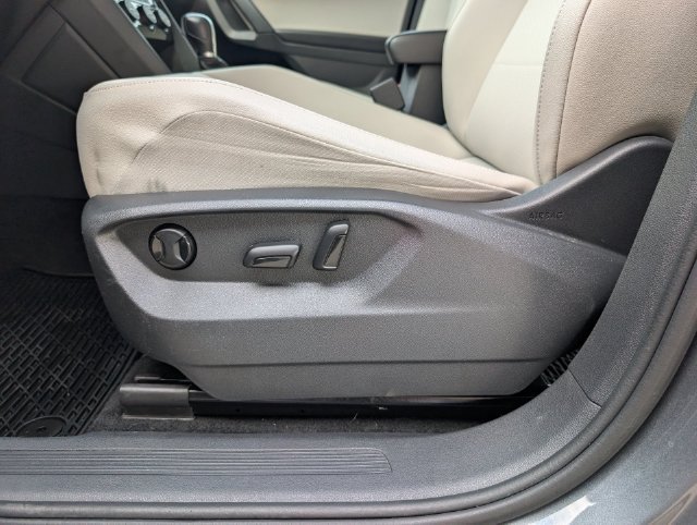 Used 2019 Volkswagen Tiguan SE AWD/4WD image 20