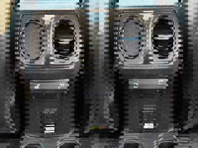 Used 2021 Jeep Wrangler Unlimited Rubicon image 30