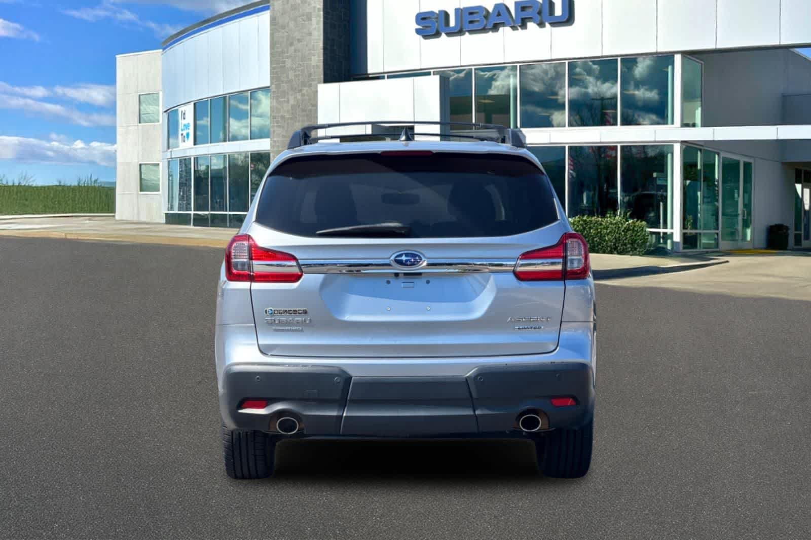 Used 2021 Subaru Ascent Limited w/ Technology Package AWD/4WD image 7