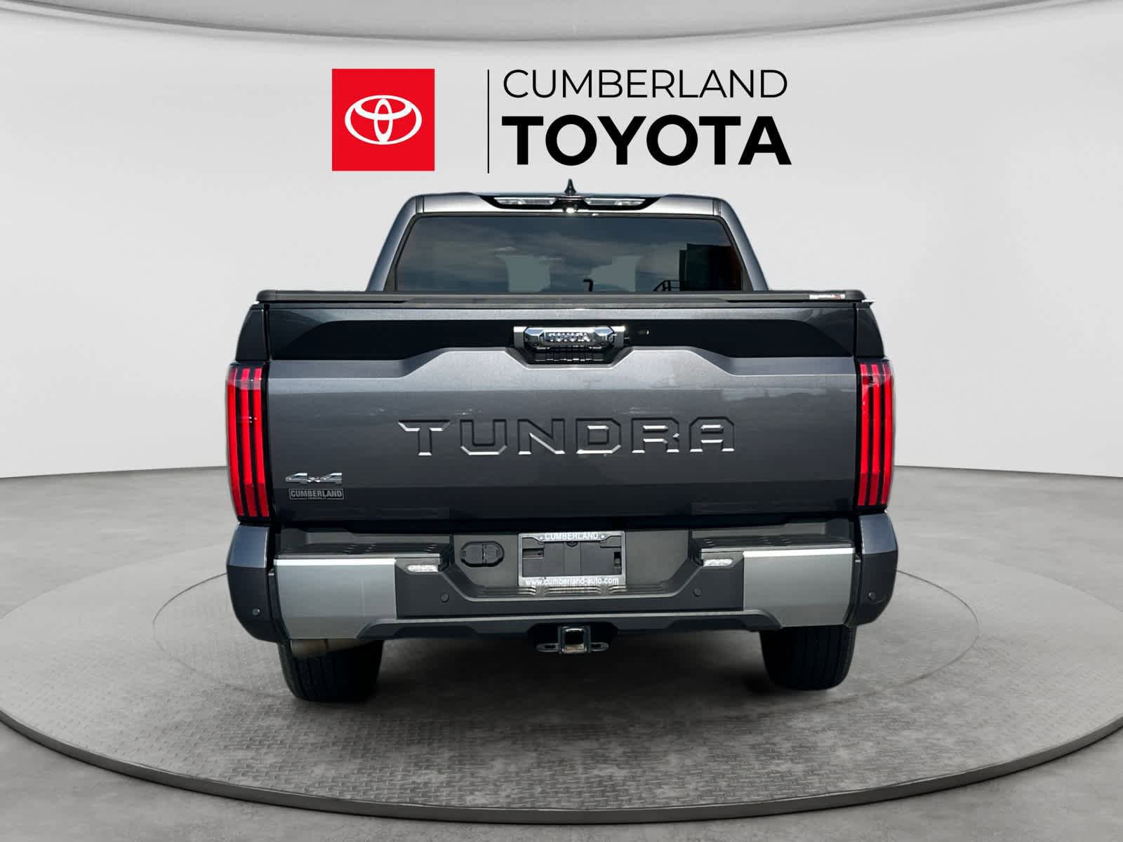 Used 2023 Toyota Tundra Limited AWD/4WD image 4