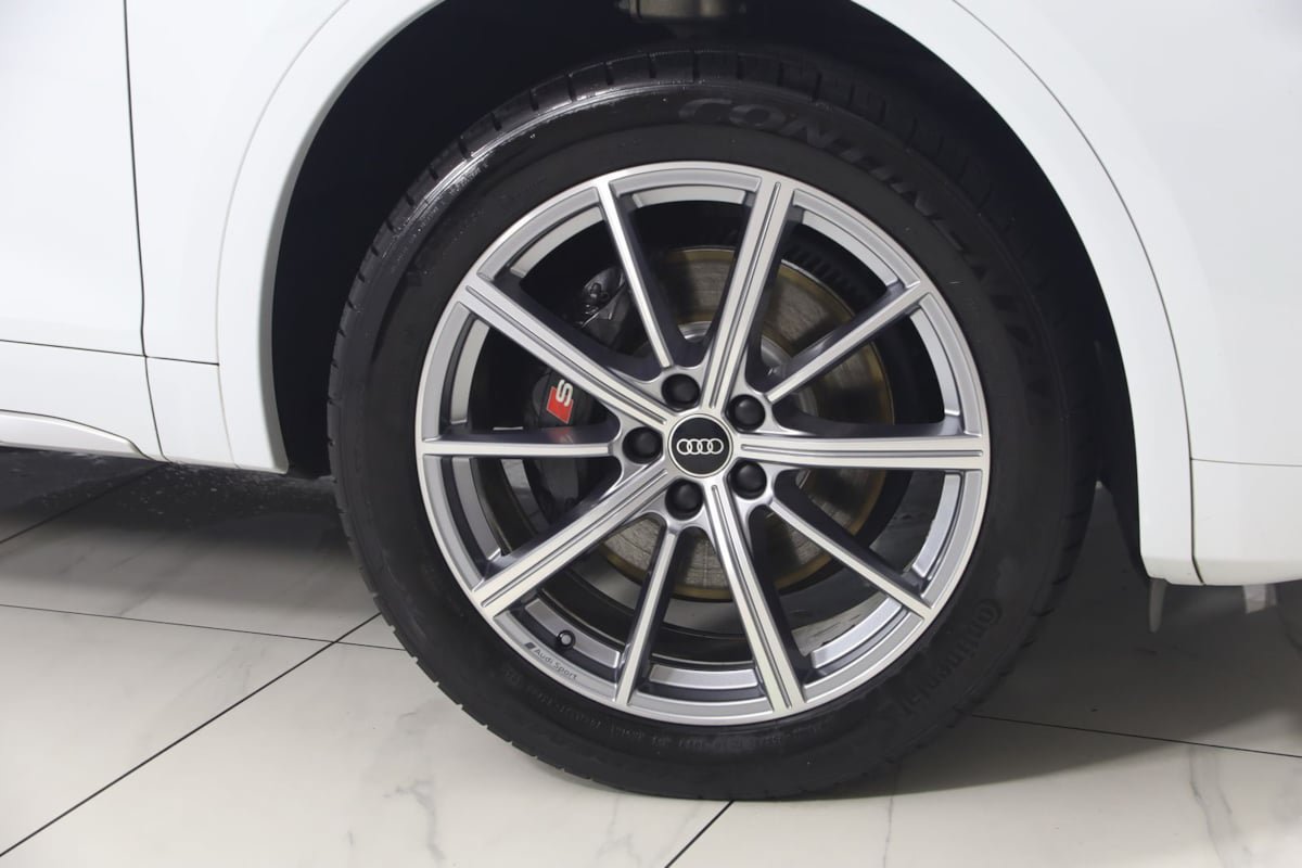 Used 2021 Audi SQ5 Premium Plus w/ Premium Plus Package AWD/4WD image 16