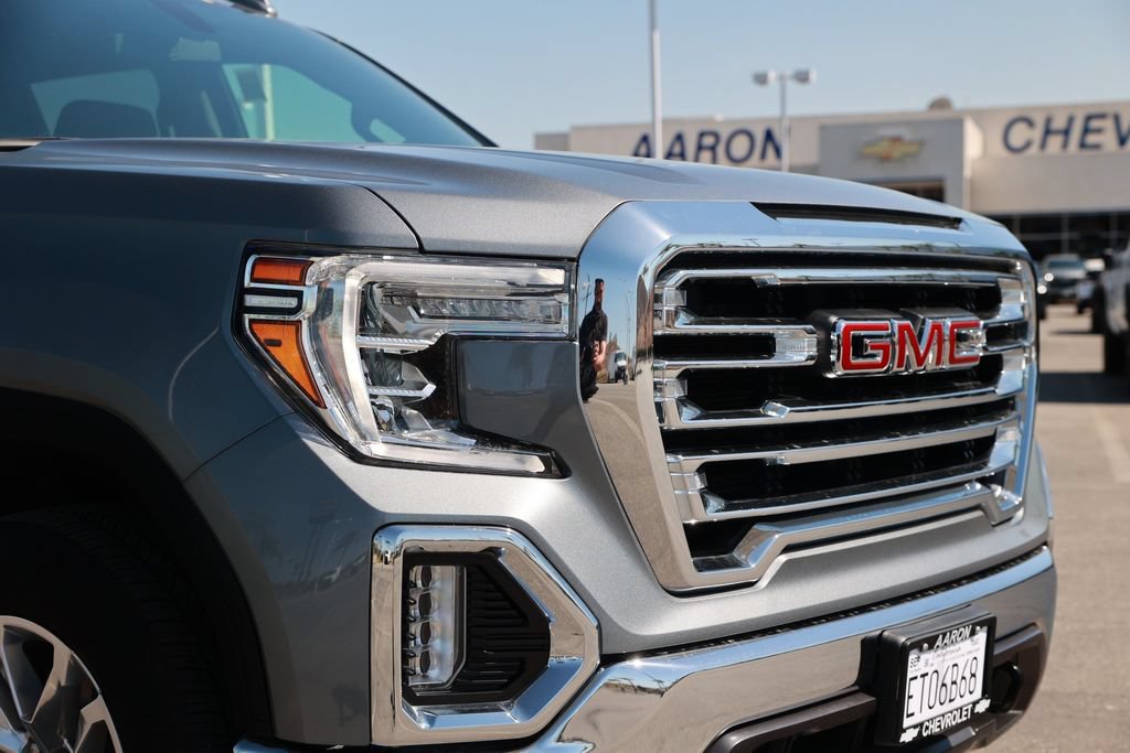 Used 2022 GMC Sierra 1500 SLT w/ SLT Premium Package AWD/4WD image 9