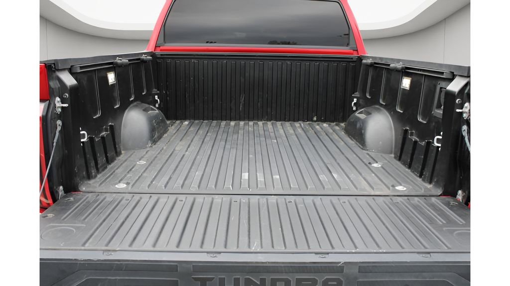Used 2024 Toyota Tundra Platinum AWD/4WD image 23