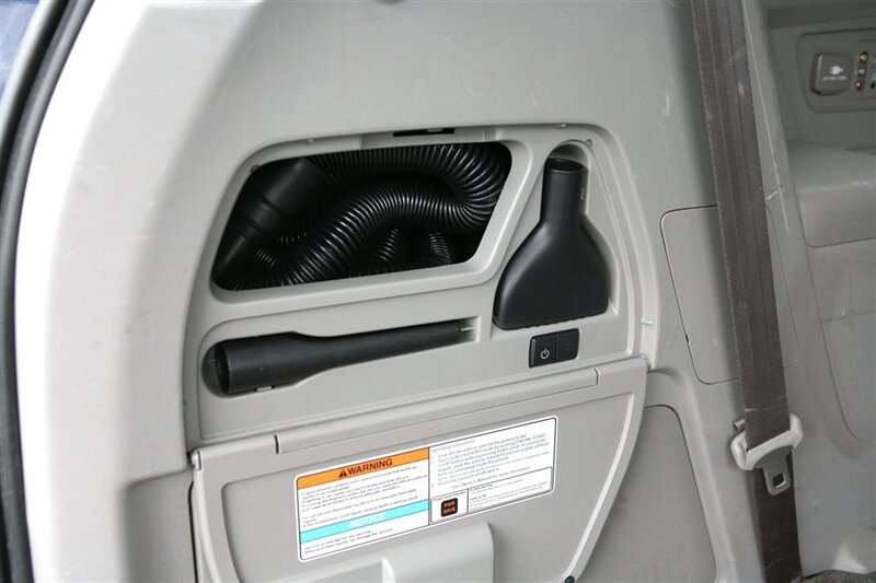Used 2016 Honda Odyssey SE image 18