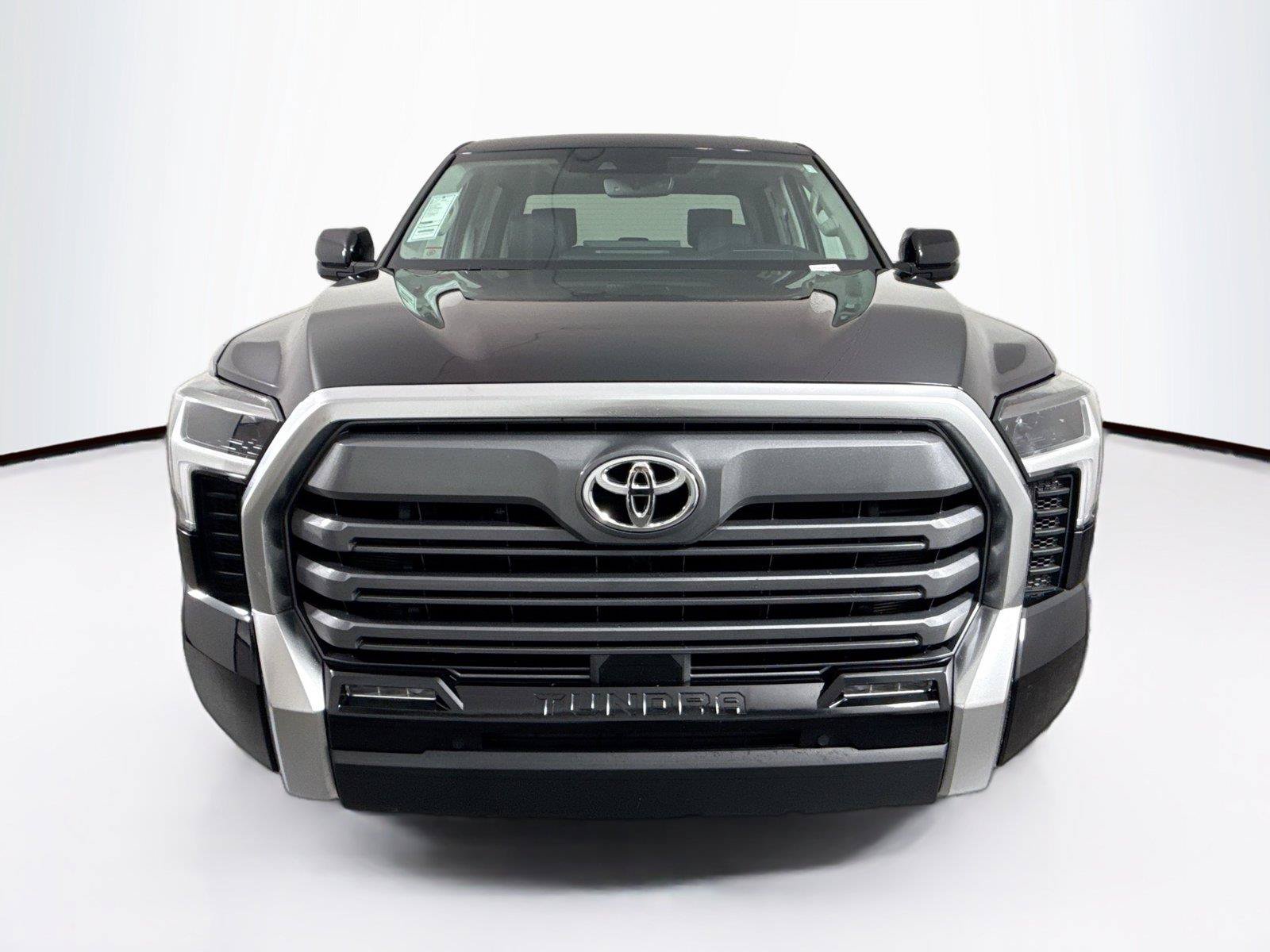 Used 2023 Toyota Tundra Limited w/ Power Package AWD/4WD image 9