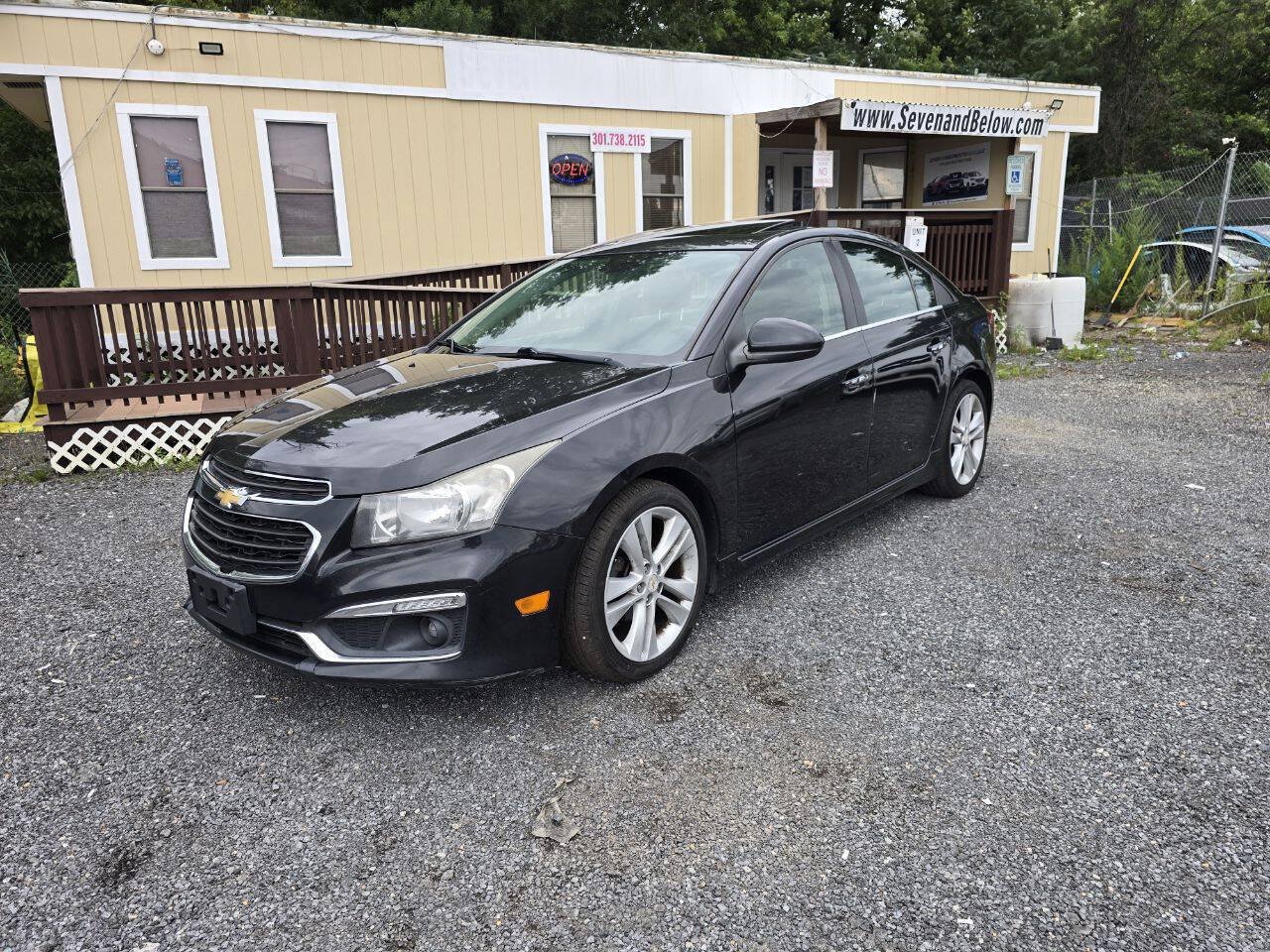 Used 2015 Chevrolet Cruze LTZ w/ Sun, Sound and Sport Package FWD image 3