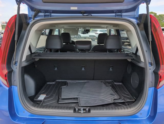 Used 2022 Kia Soul Turbo FWD image 6