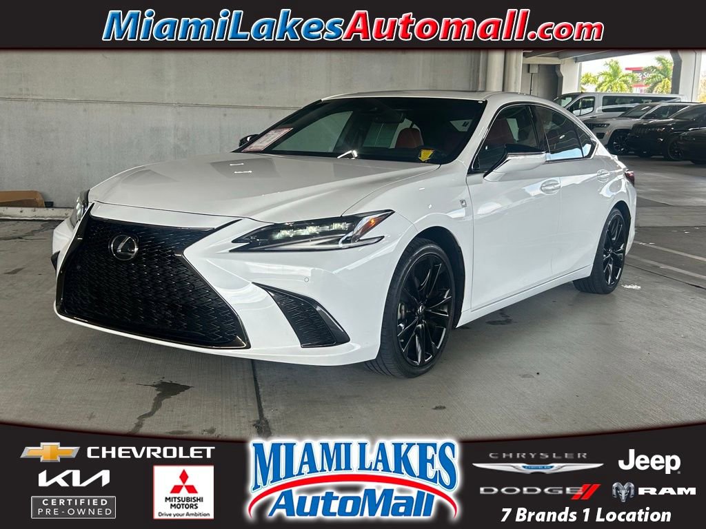 Used 2023 Lexus ES 300h F Sport image 1