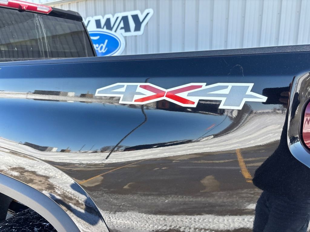 Used 2022 Chevrolet Silverado 2500 LTZ w/ Gooseneck/5TH Wheel Package image 9