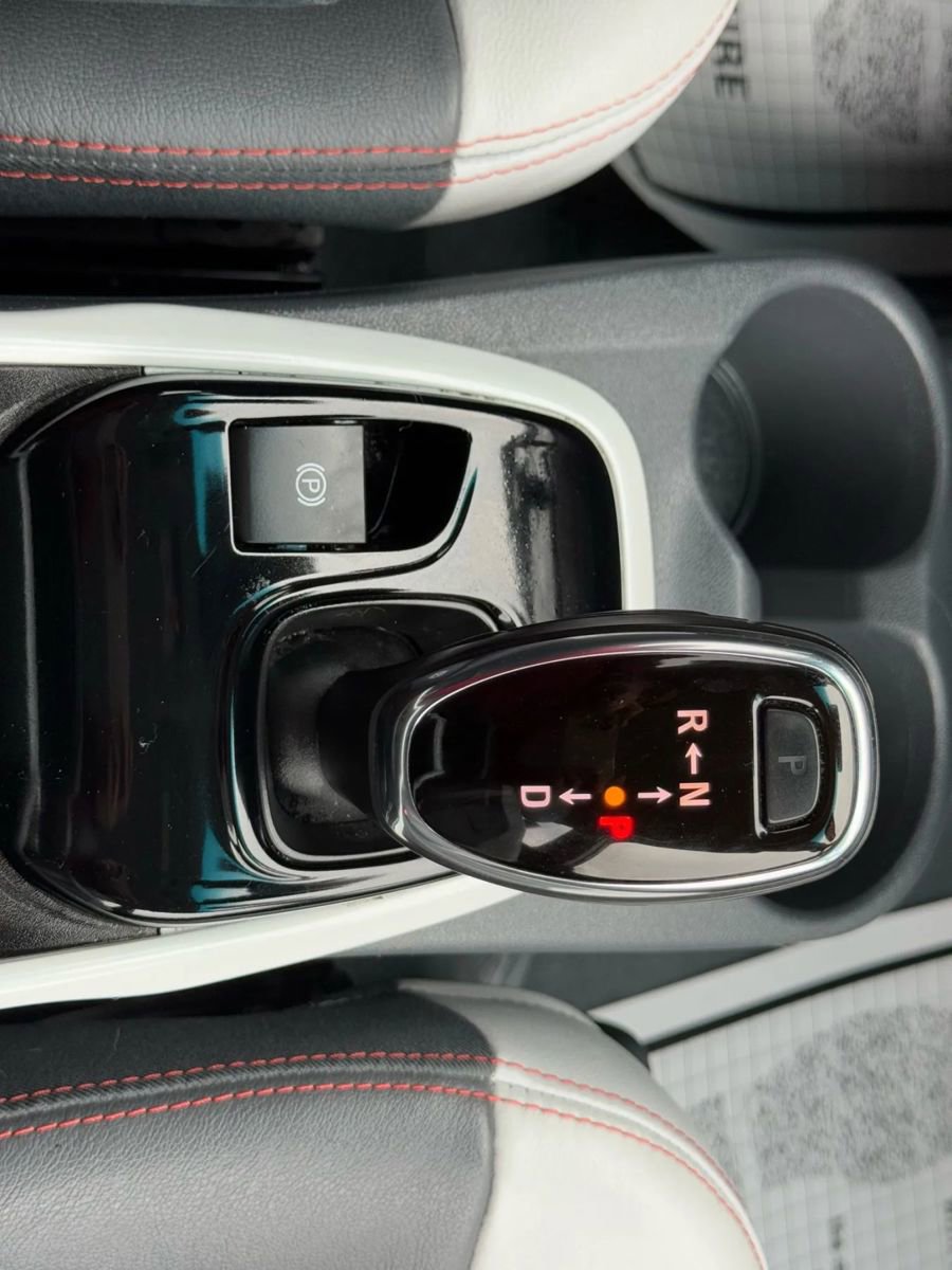 Used 2017 Chevrolet Bolt Premier w/ Driver Confidence II Package image 30