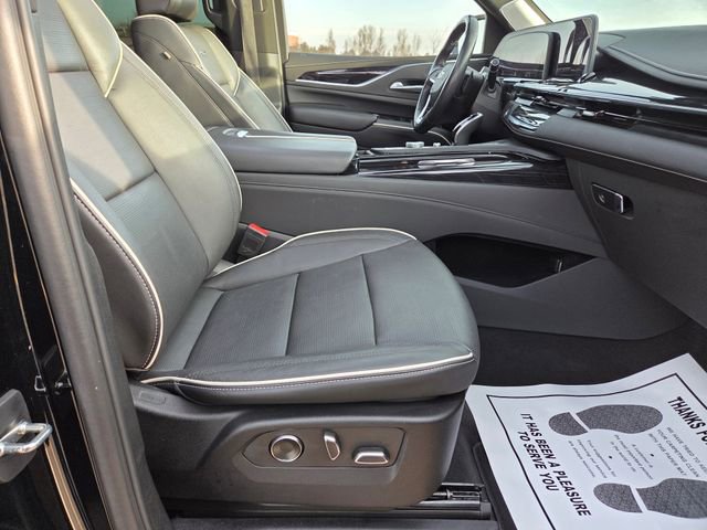 Used 2023 Cadillac Escalade ESV Sport w/ Touring Package AWD/4WD image 45