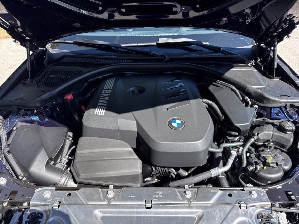 New 2026 BMW 330i xDrive Sedan w/ Premium Package AWD/4WD image 29