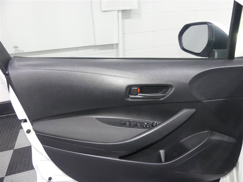 Used 2022 Toyota Corolla LE image 17