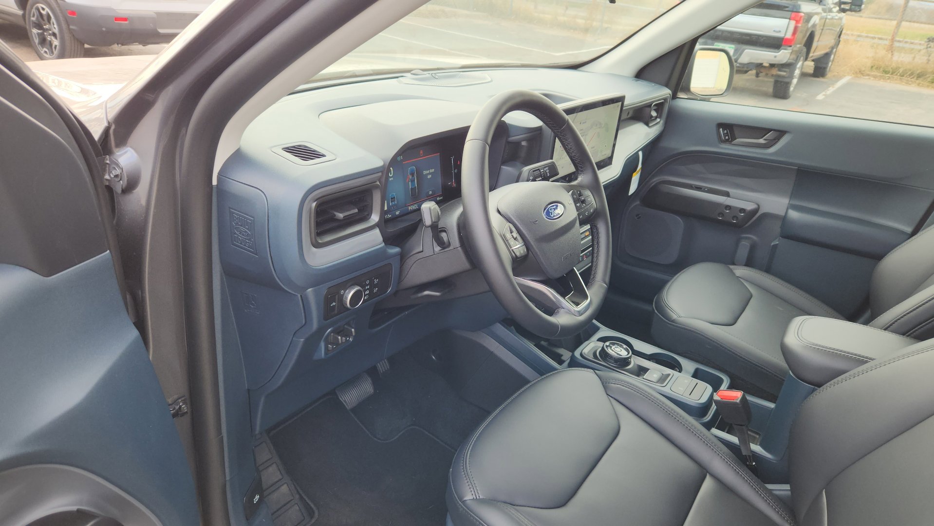 New 2025 Ford Maverick Lariat w/ Black Appearance Package image 20