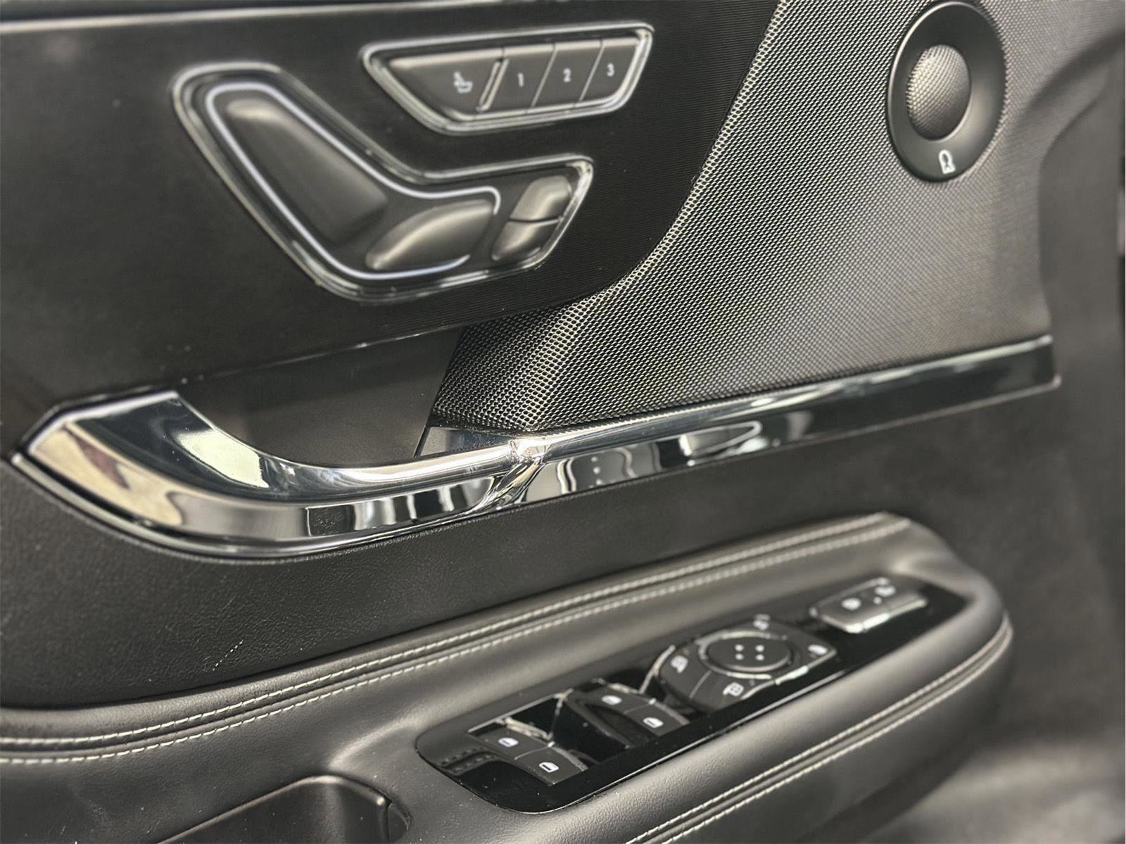 Used 2022 Lincoln Corsair Reserve w/ Equipment Group 201A image 31