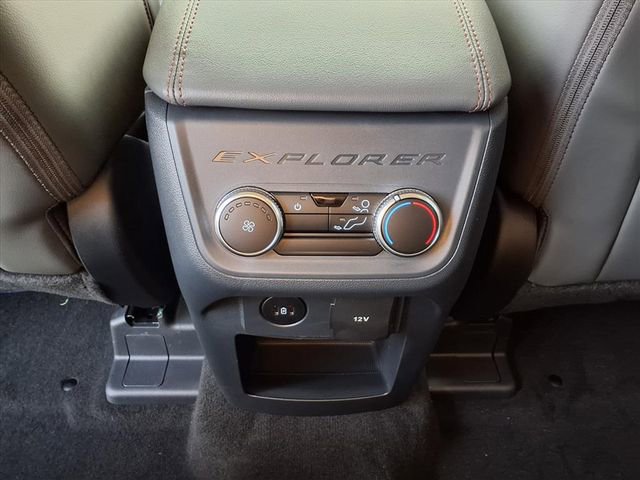 New 2026 Ford Explorer Active w/ Active Comfort Package image 4