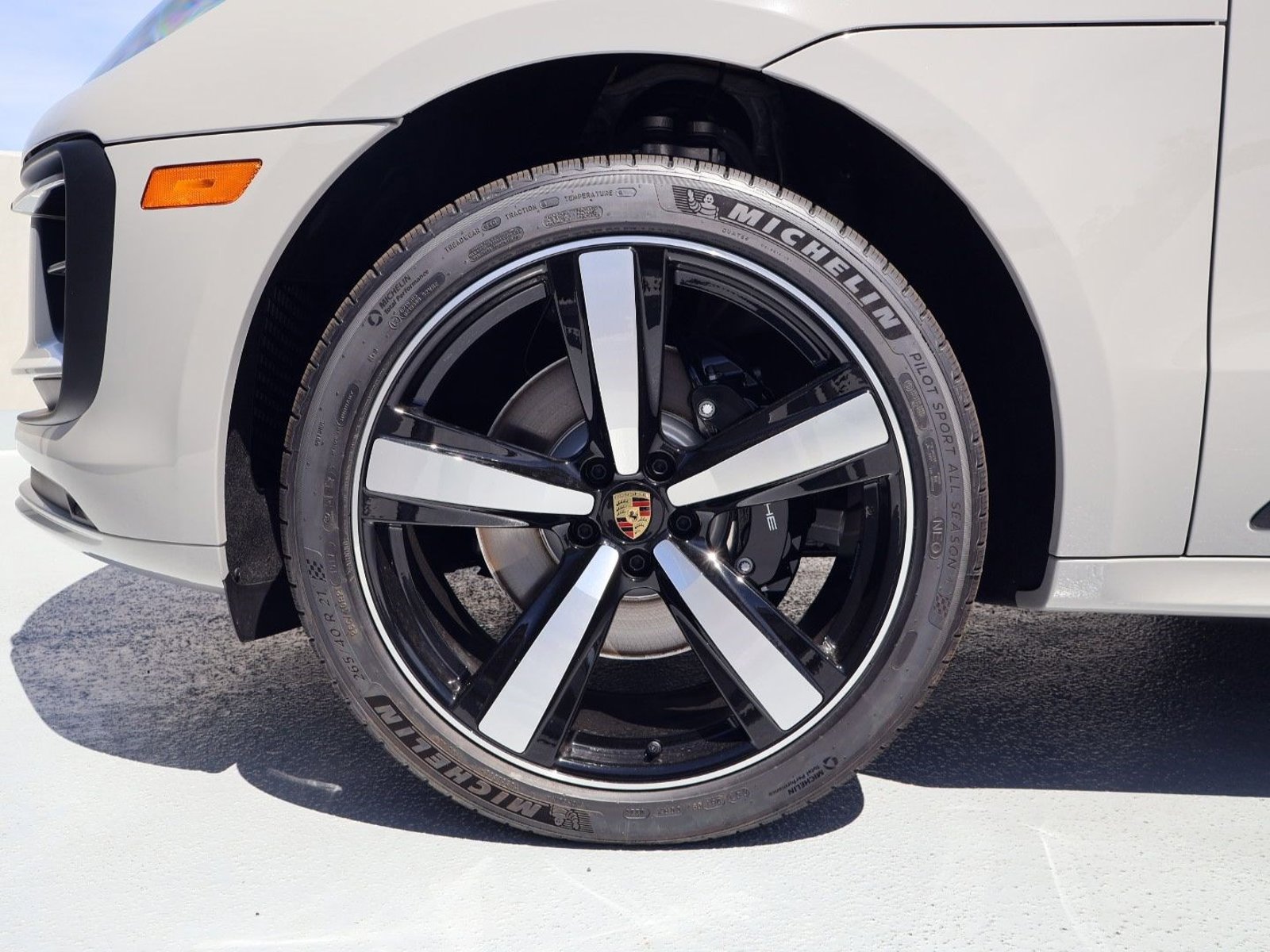 New 2026 Porsche Macan S AWD/4WD image 27