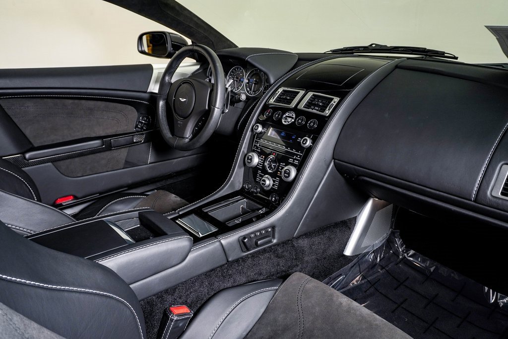 Used 2009 Aston Martin DBS Coupe image 17
