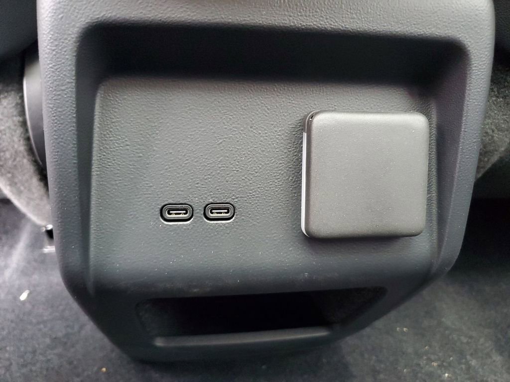 New 2025 Cadillac Optiq Sport 1 image 21