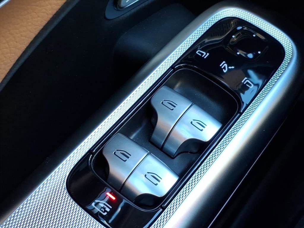 New 2026 Mercedes-Benz E 350 4MATIC Sedan image 14