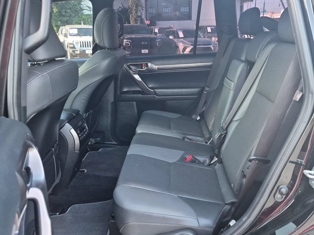 Used 2022 Lexus GX 460 w/ Black Line Special Edition AWD/4WD image 23