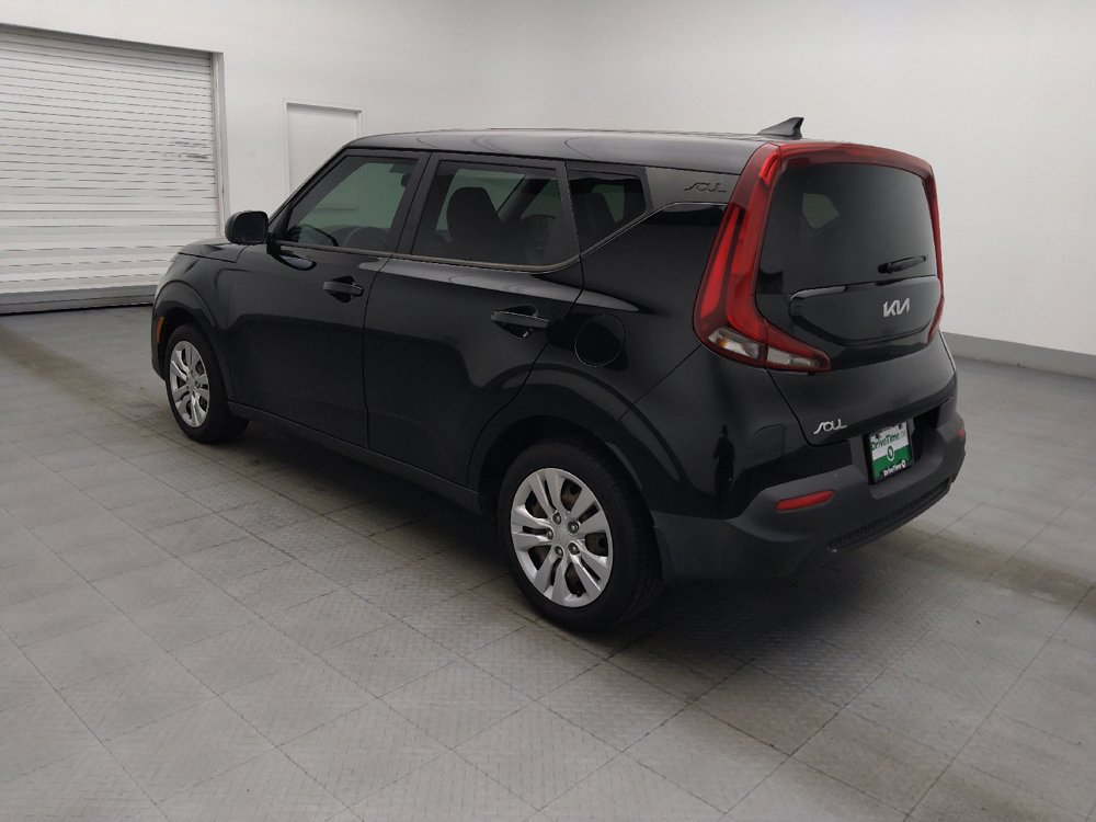 Used 2022 Kia Soul LX FWD image 3