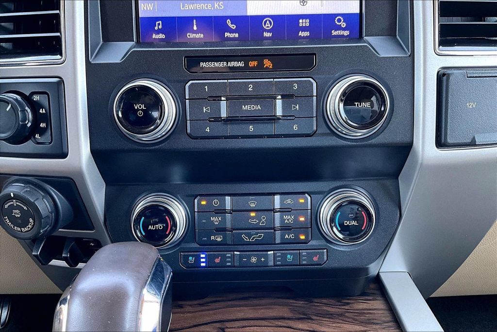 Used 2019 Ford F150 Lariat w/ Equipment Group 502A Luxury AWD/4WD image 32