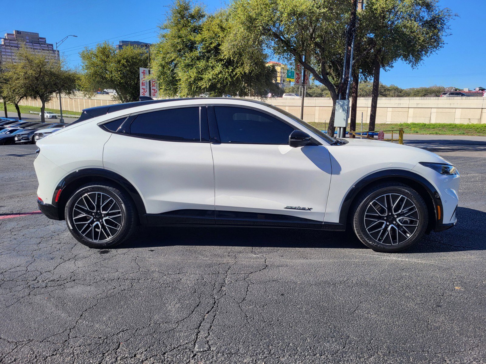 Certified 2024 Ford Mustang Mach-E Premium image 2