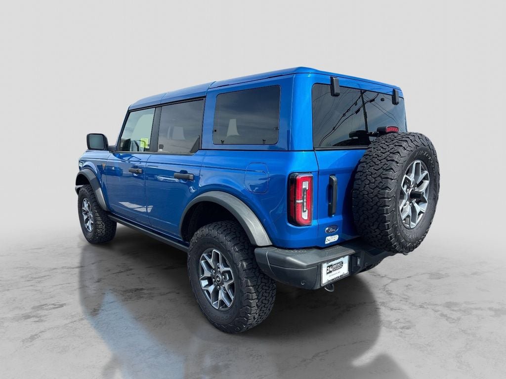 Used 2025 Ford Bronco Badlands AWD/4WD image 3