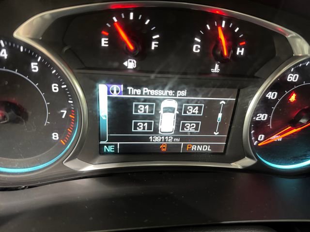 Used 2019 Chevrolet Traverse LT image 2