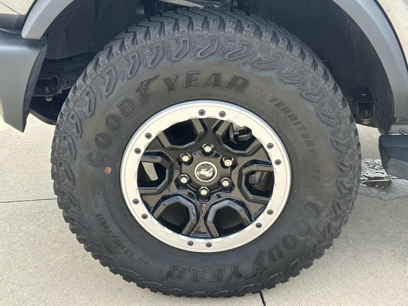 Used 2024 Ford Bronco Big Bend w/ Sasquatch Package image 4